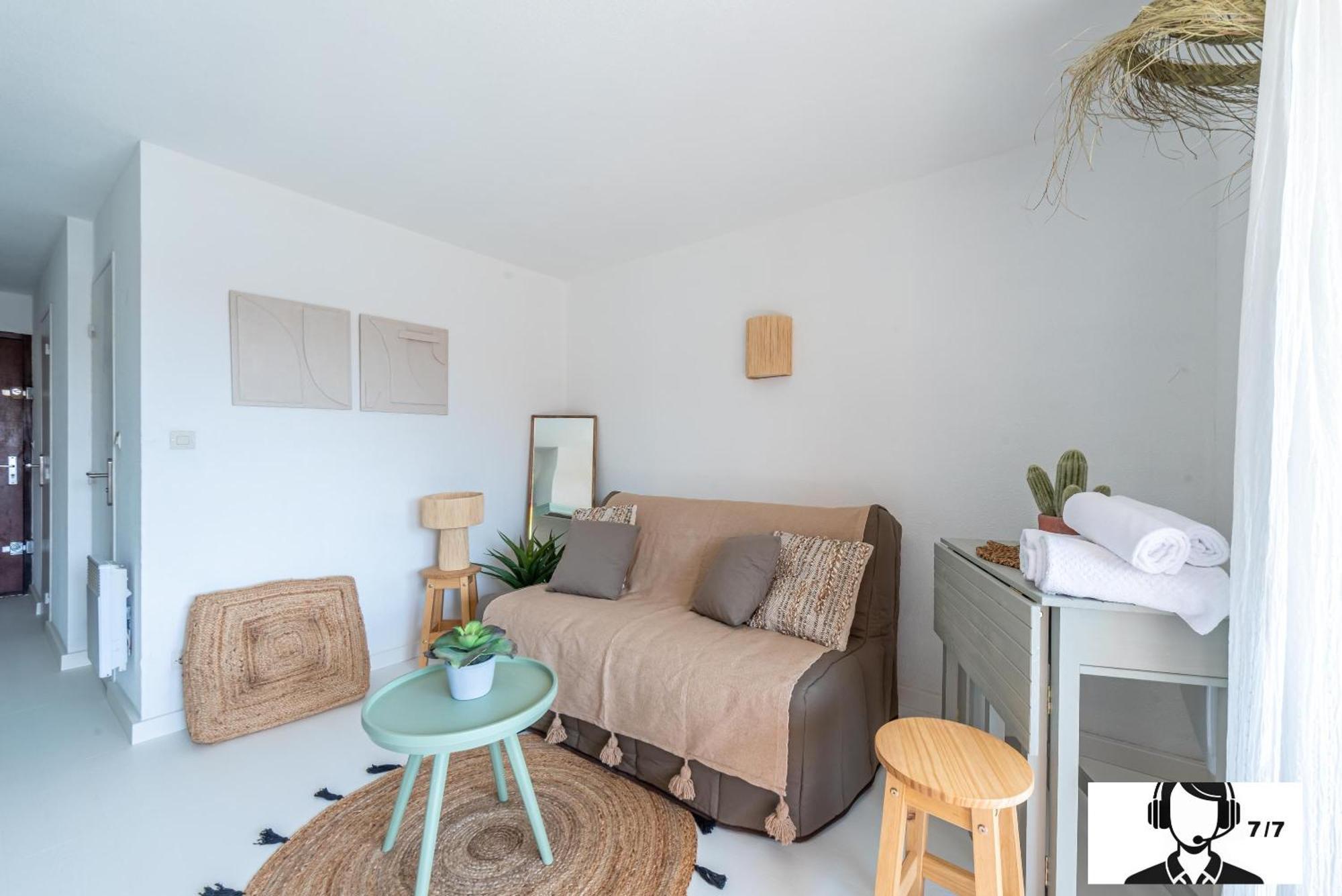 شقة L'Athlantis - Cosy With Terrace And Parking سان سيبريان المظهر الخارجي الصورة